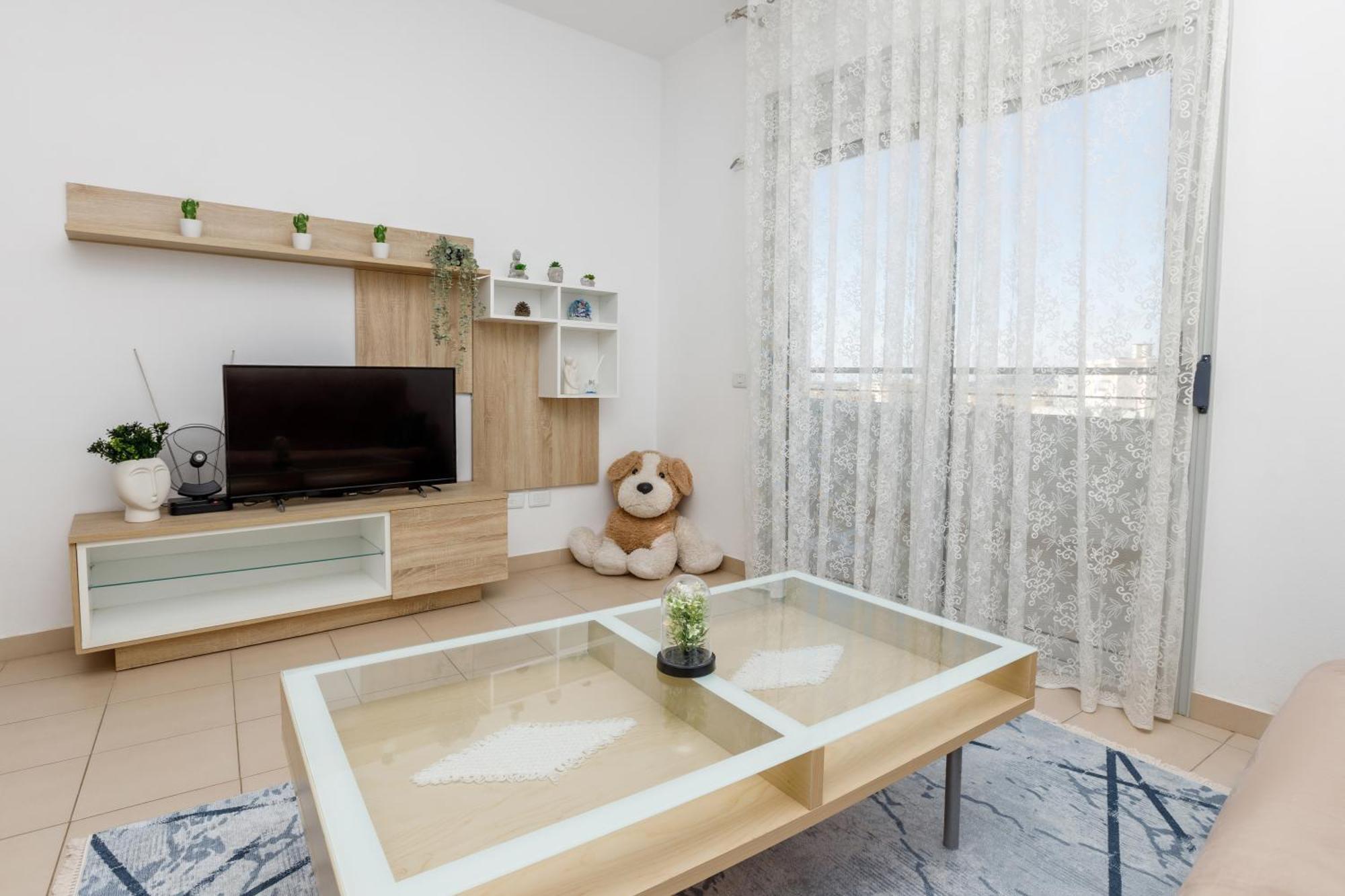 Gus Apartament Vlorë Esterno foto